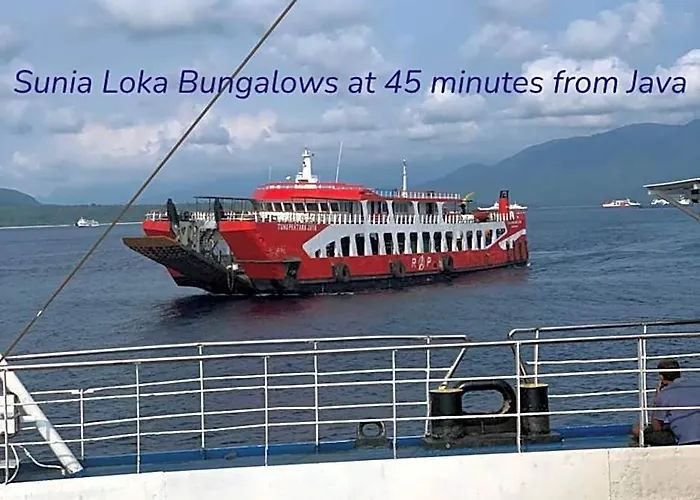Sunia Loka & Dive Center バニュウェダン