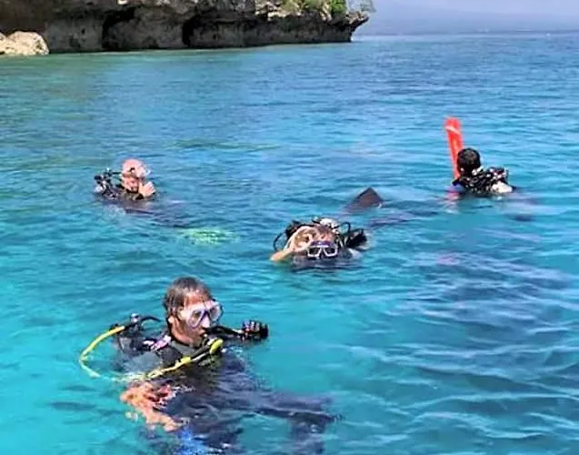 ホリデーパーク Sunia Loka & Dive Center
