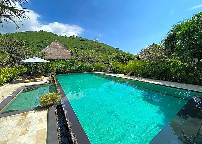 ホリデーパーク Sunia Loka & Dive Center バニュウェダン